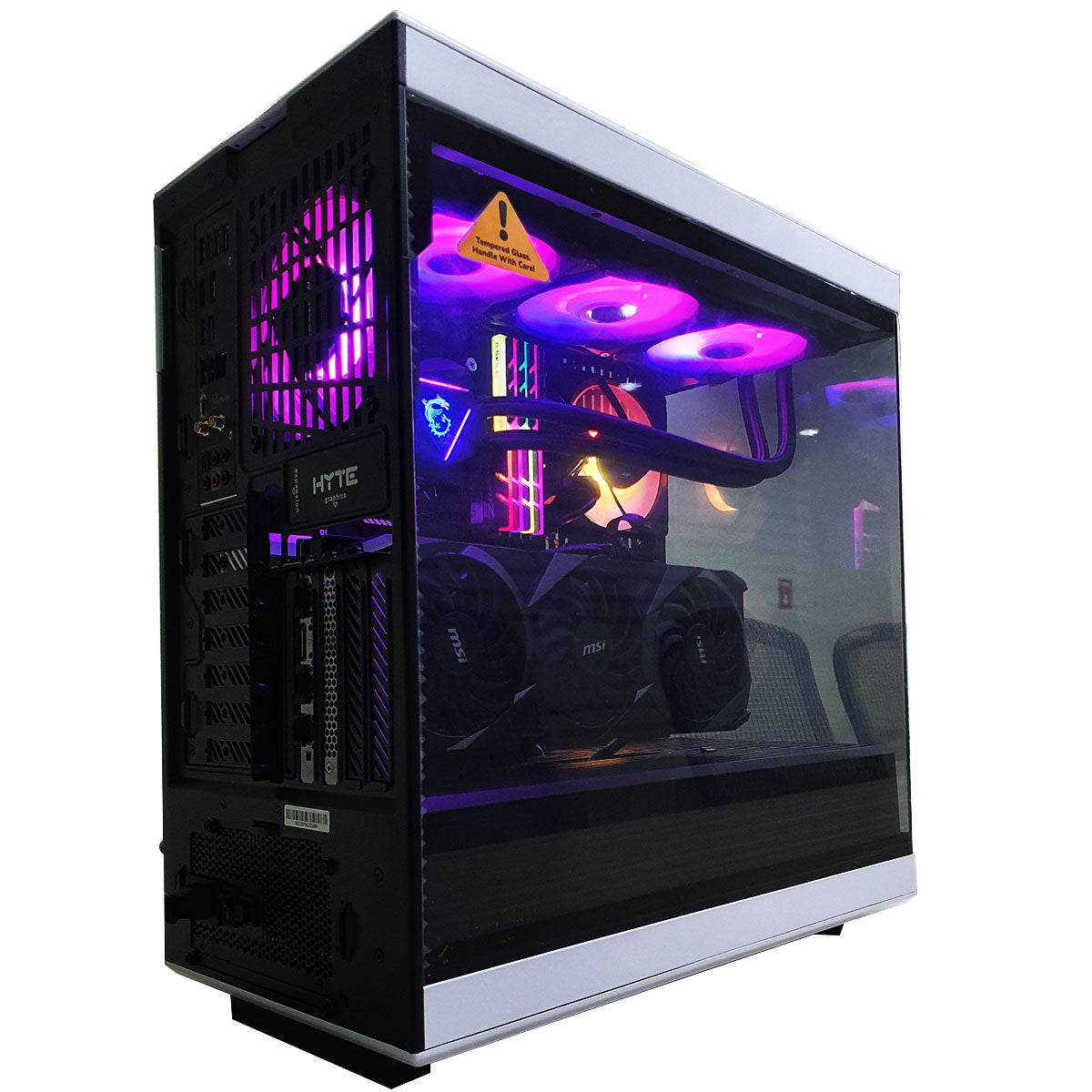 Gaming PC Optima Y40 internal hardware close-up with 32GB RAM and 1TB SSD slots