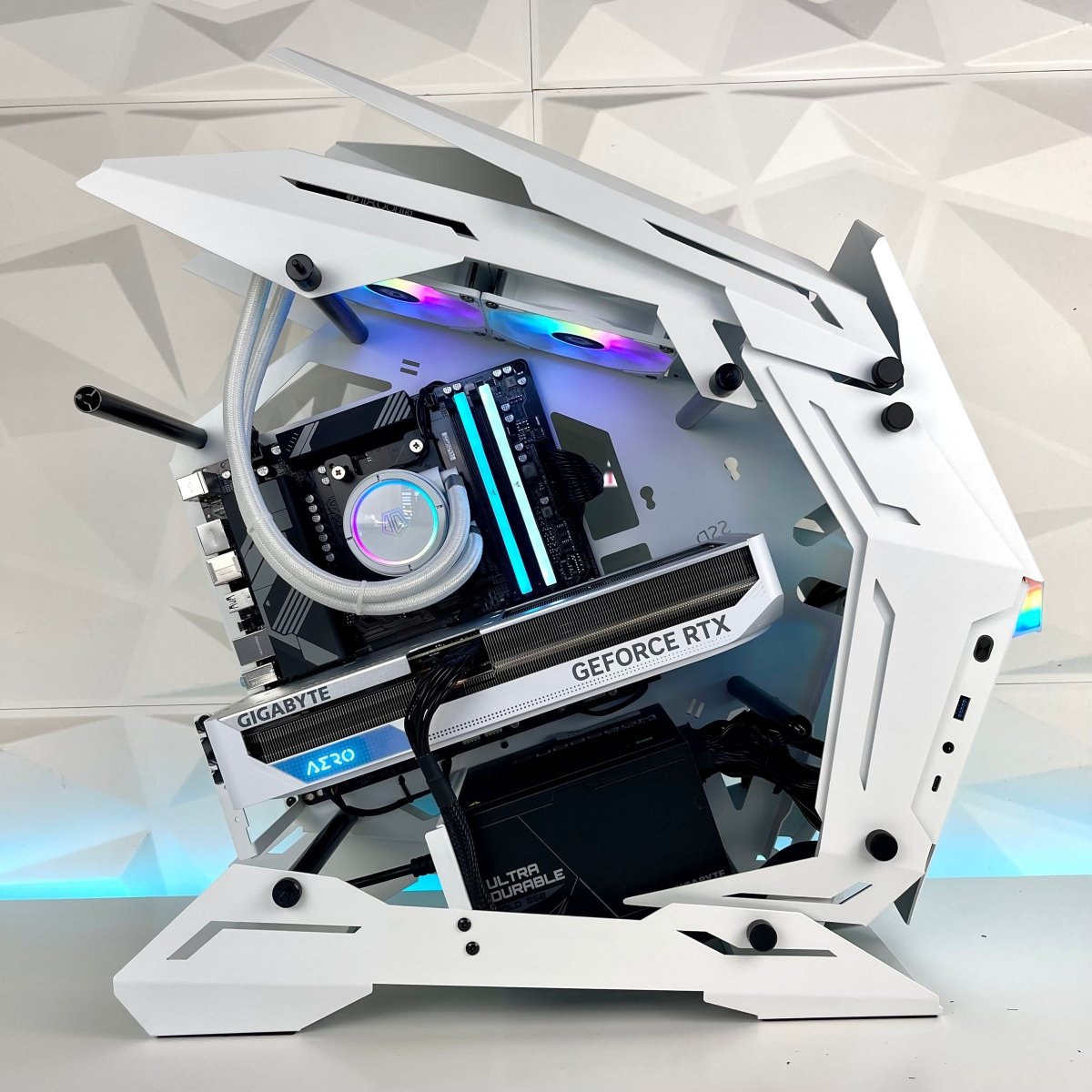 Gaming Ryzen 7 7700X RTX 4060-4070 Ti 32GB Ram
