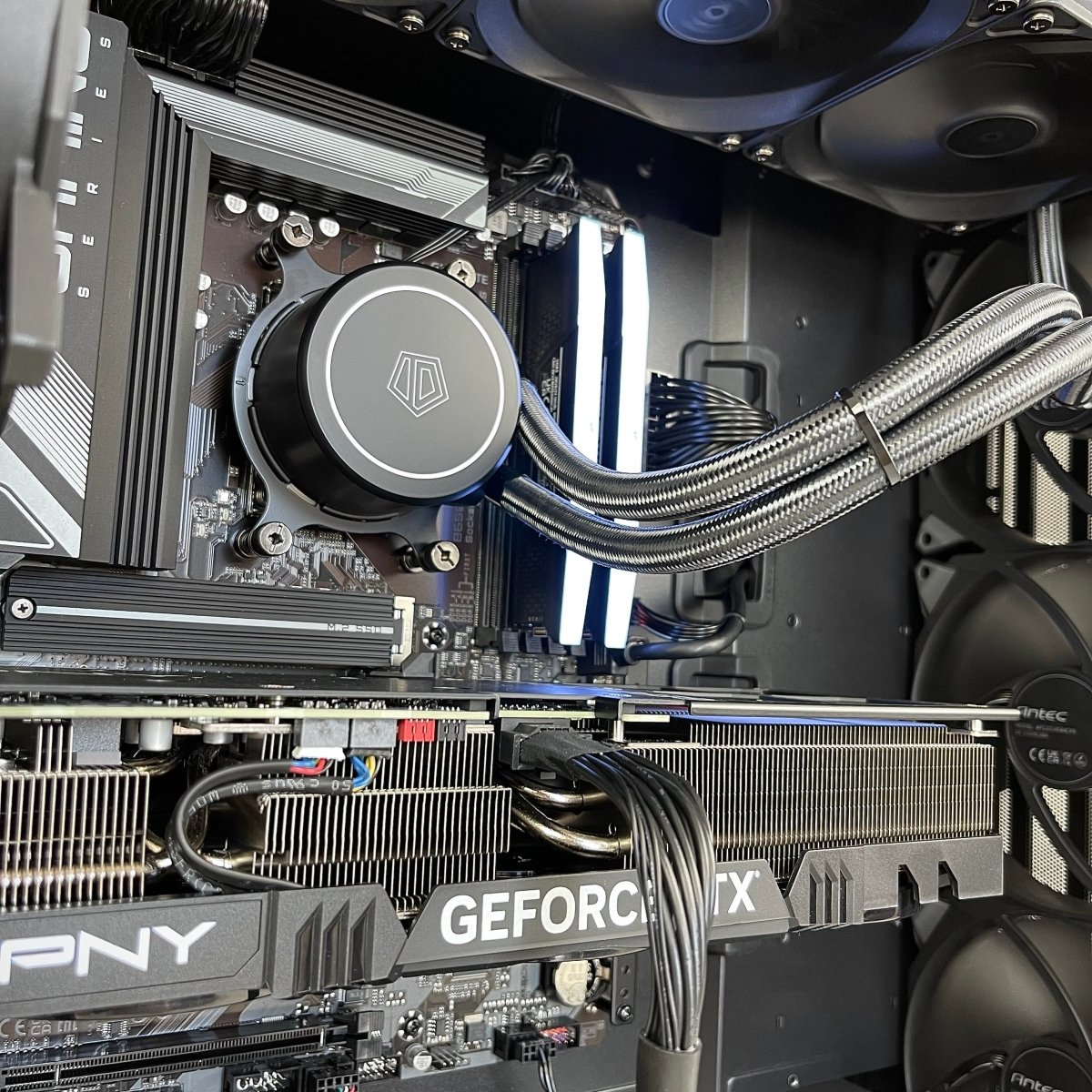AMD Ryzen 5 7600, RTX 4060/4070 Super, 32GB DDR5, 1TB NVMe SSD