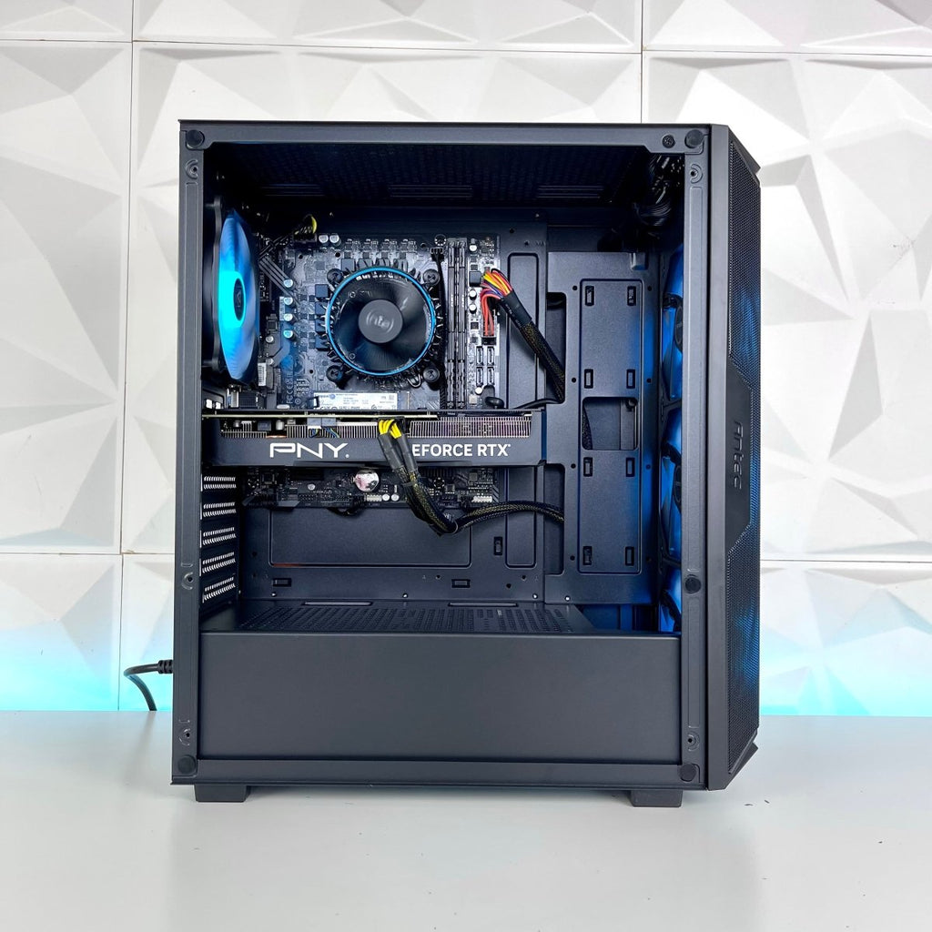 Intel Core i5/i7, RTX 4060 to 4070 Super, 32GB DDR5, AX61 Elite Case