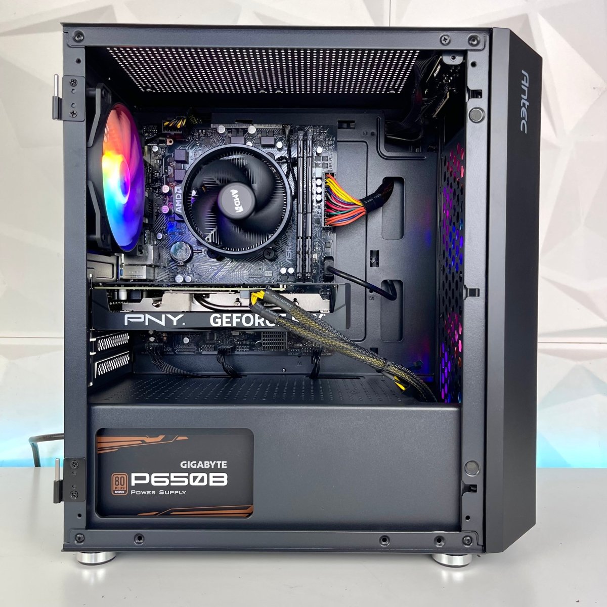 IGaming Intel Core i5/i7 | RTX 4060/4070S | NX200M Gamer
