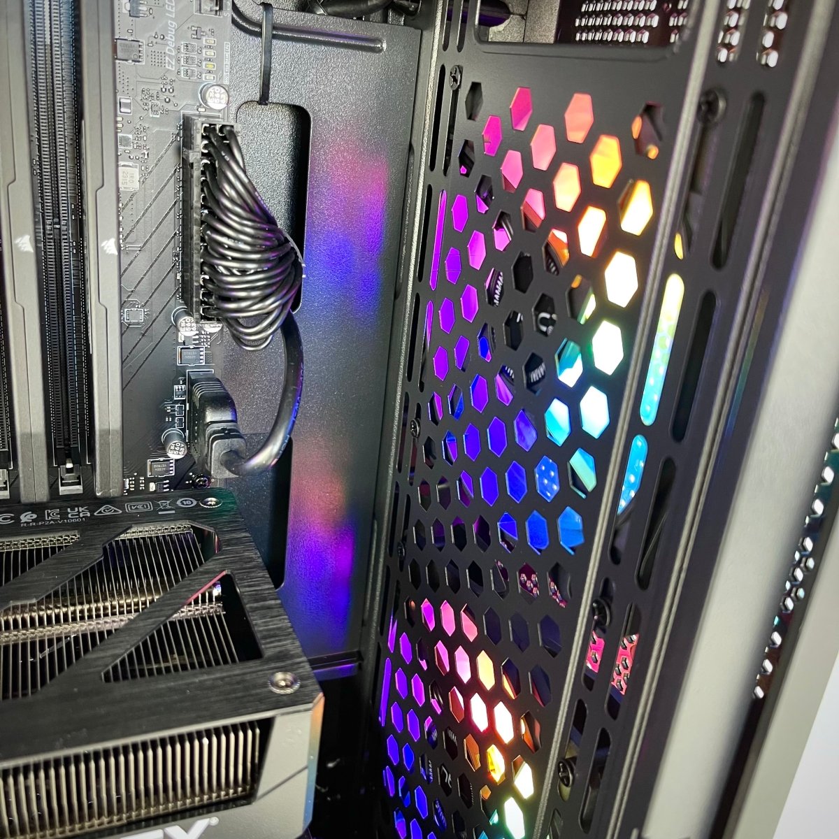 IGaming Intel Core i5/i7 | RTX 4060/4070S | NX200M Gamer