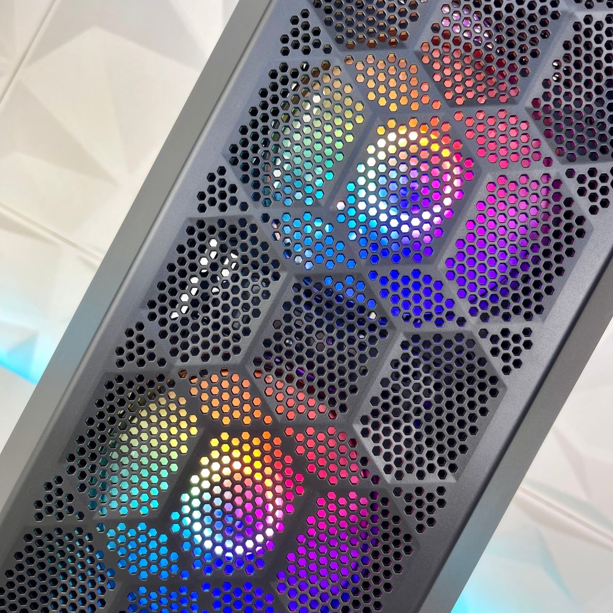 IGaming Intel Core i5/i7 | RTX 4060/4070S | NX200M Gamer