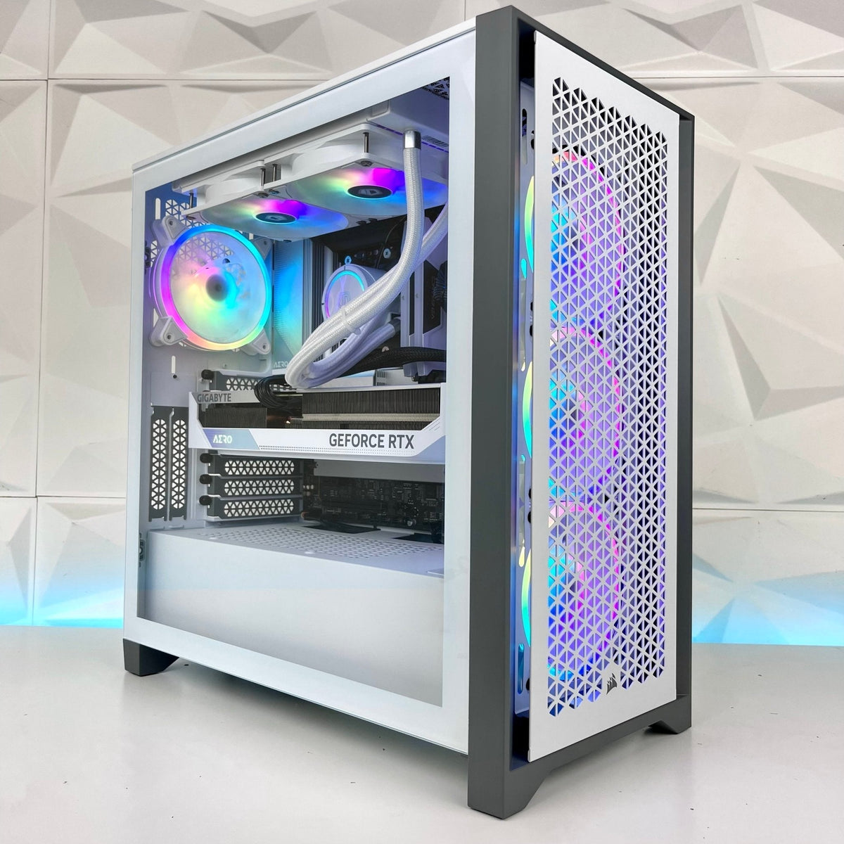Gaming PC Ryzen 7 7700X RTX 4070 Ti 32GB DDR5